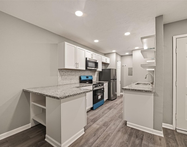 7600 Emmett F Lowry Expressway - Photo Thumbnail 22