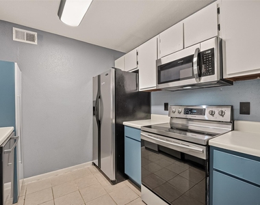 18800 Egret Bay Blvd Boulevard - Photo Thumbnail 13