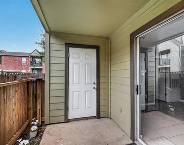 18800 Egret Bay Blvd Boulevard - Photo Thumbnail 21