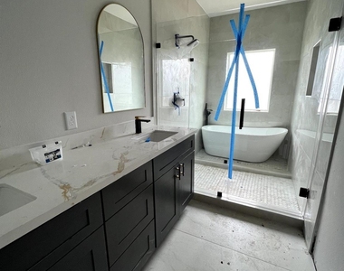 6407 Sidney Street - Photo Thumbnail 3