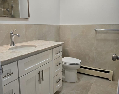 217 Rockland - Photo Thumbnail 6