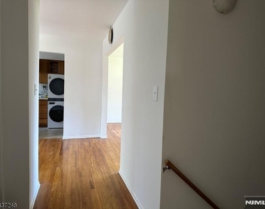 43 Conforti - Photo Thumbnail 1