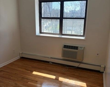 218 Prospect - Photo Thumbnail 5