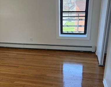 218 Prospect - Photo Thumbnail 14