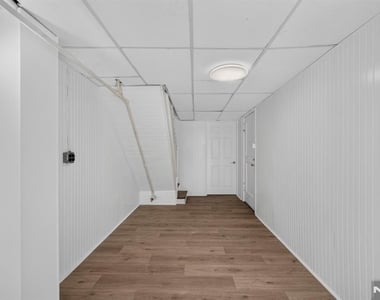16 Randolph - Photo Thumbnail 17