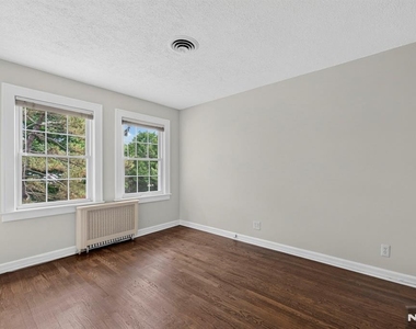 16 Randolph - Photo Thumbnail 14