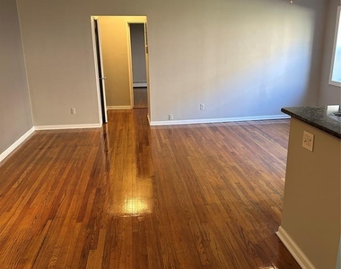212 Prospect - Photo Thumbnail 1