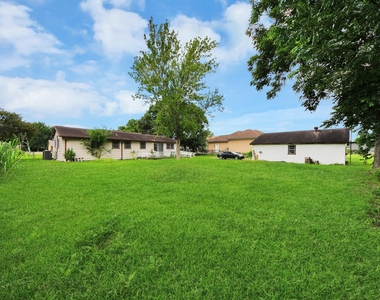 535 Pampa Street - Photo Thumbnail 42