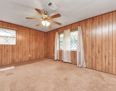 535 Pampa Street - Photo Thumbnail 17