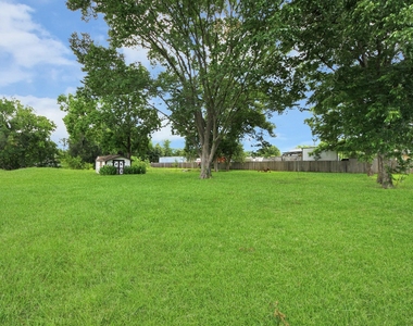 535 Pampa Street - Photo Thumbnail 39