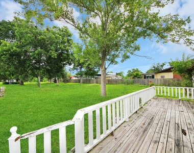 535 Pampa Street - Photo Thumbnail 40