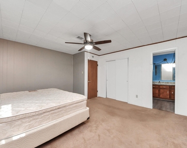 535 Pampa Street - Photo Thumbnail 16