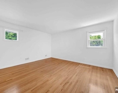 516 Knickerbocker - Photo Thumbnail 15