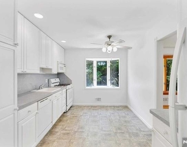 516 Knickerbocker - Photo Thumbnail 5
