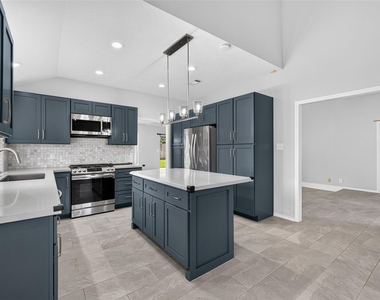 758 Rolling Mill Drive - Photo Thumbnail 17