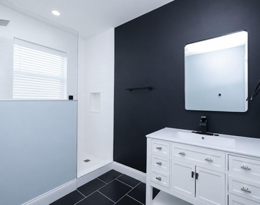 4120 Linn Street - Photo Thumbnail 11