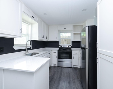 4120 Linn Street - Photo Thumbnail 5