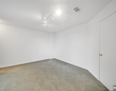 2269 Nash - Photo Thumbnail 27