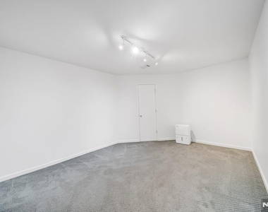 2269 Nash - Photo Thumbnail 26
