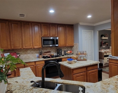 12314 Brentleywood Lane - Photo Thumbnail 12
