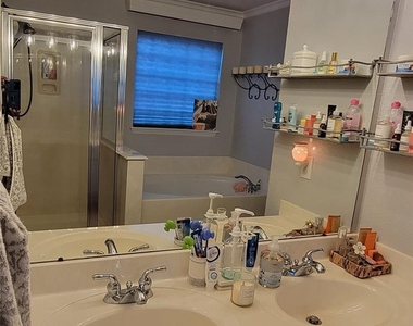 12314 Brentleywood Lane - Photo Thumbnail 15