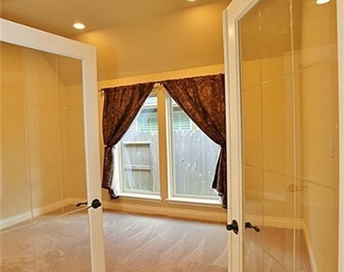 6707 Miller Shadow Lane - Photo Thumbnail 5