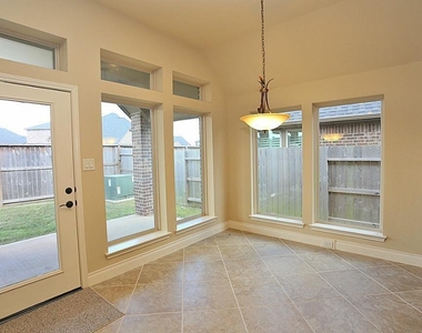 6707 Miller Shadow Lane - Photo Thumbnail 12