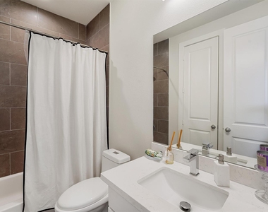 5209 Allen Street - Photo Thumbnail 9