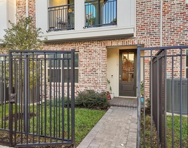 5209 Allen Street - Photo Thumbnail 2