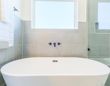 8323 Brecha Ln Lane - Photo Thumbnail 22