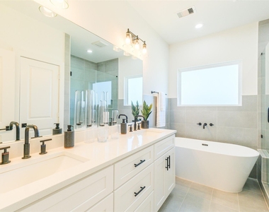 8323 Brecha Ln Lane - Photo Thumbnail 19