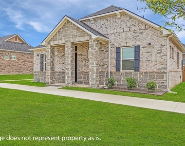 5900-700 County Road 277 - Photo Thumbnail 4