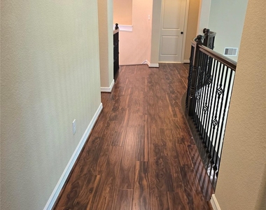 10 Val Delsa Court - Photo Thumbnail 38