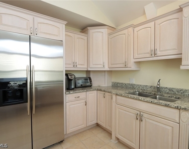 640 2nd Street S - Photo Thumbnail 6