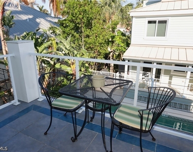 640 2nd Street S - Photo Thumbnail 12