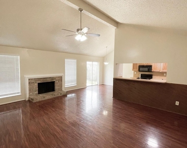 4115 Issacks Way - Photo Thumbnail 11