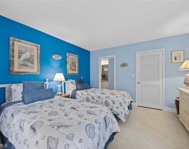 3443 Gulf Shore Boulevard N - Photo Thumbnail 19