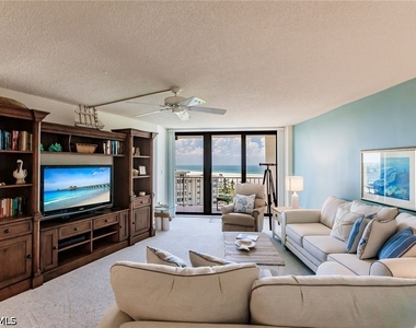 260 Seaview Court - Photo Thumbnail 3