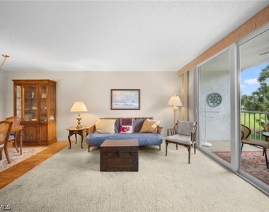 400 Forest Lakes Boulevard - Photo Thumbnail 3