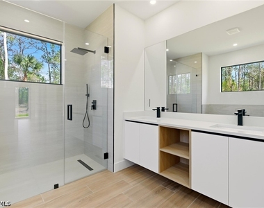 1514 47th Avenue Ne - Photo Thumbnail 26