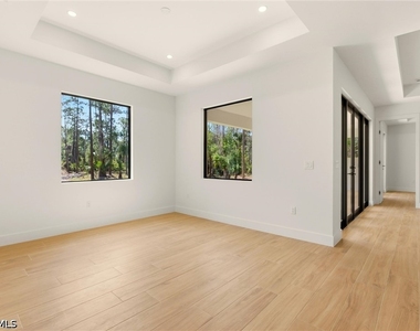 1514 47th Avenue Ne - Photo Thumbnail 17