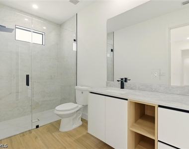 1514 47th Avenue Ne - Photo Thumbnail 32