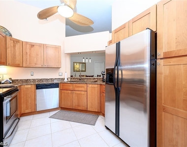 559 Beachwalk Circle - Photo Thumbnail 12