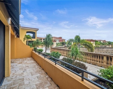 21460 Strada Nuova Circle - Photo Thumbnail 4