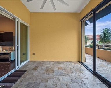 21460 Strada Nuova Circle - Photo Thumbnail 28
