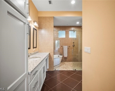 21460 Strada Nuova Circle - Photo Thumbnail 11