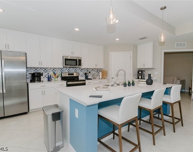 6047 Ellerston Way - Photo Thumbnail 7