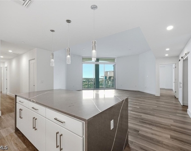 1950 Mayfair Street - Photo Thumbnail 23