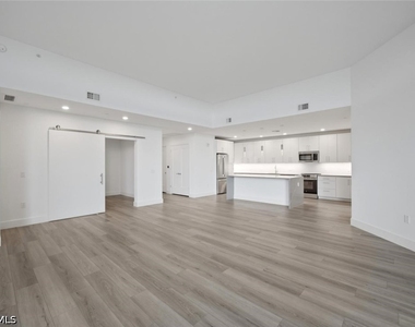 1950 Mayfair Street - Photo Thumbnail 18