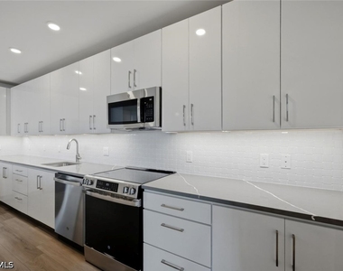 1950 Mayfair Street - Photo Thumbnail 22